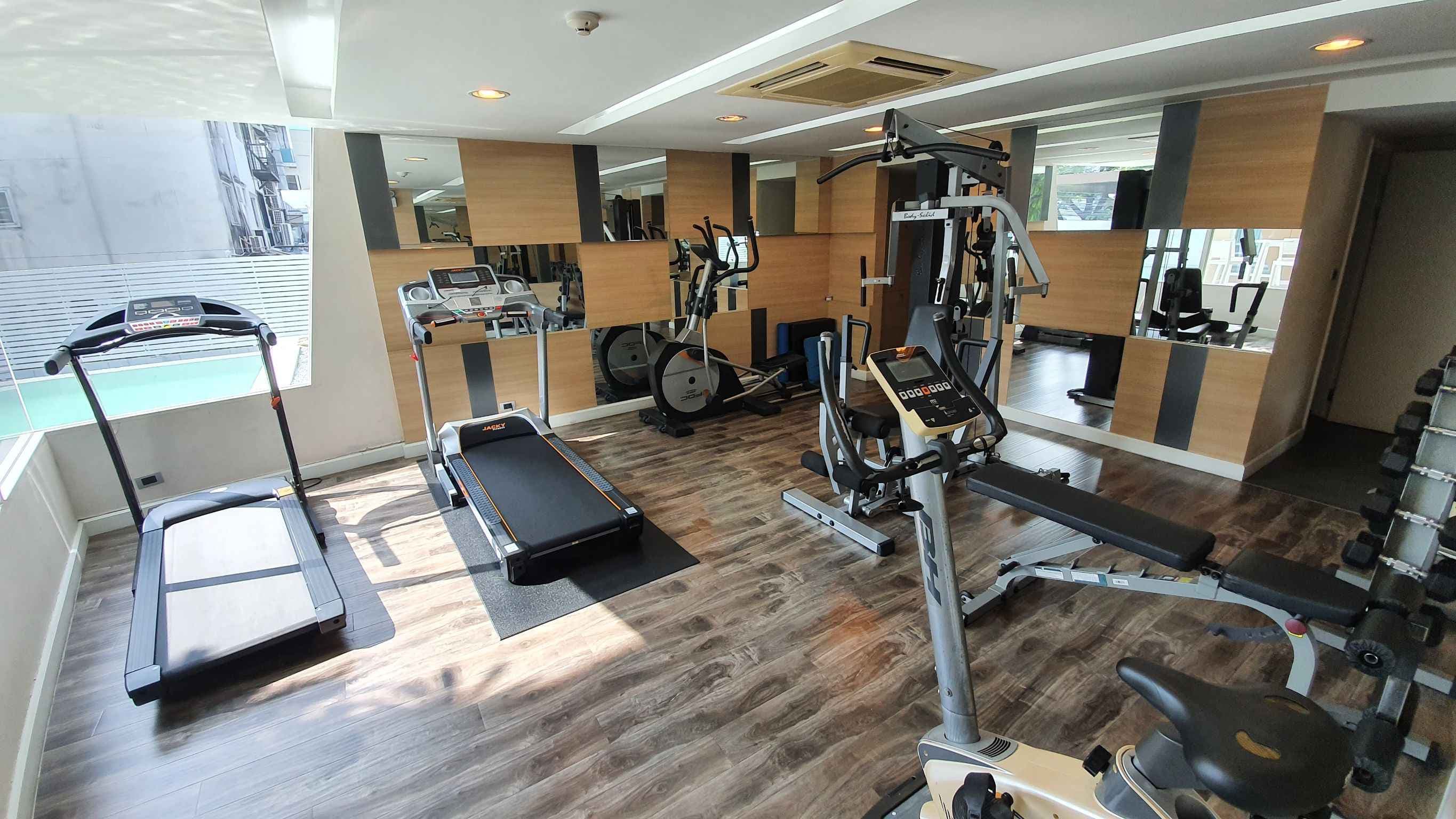 14346 – xseb01.jpg