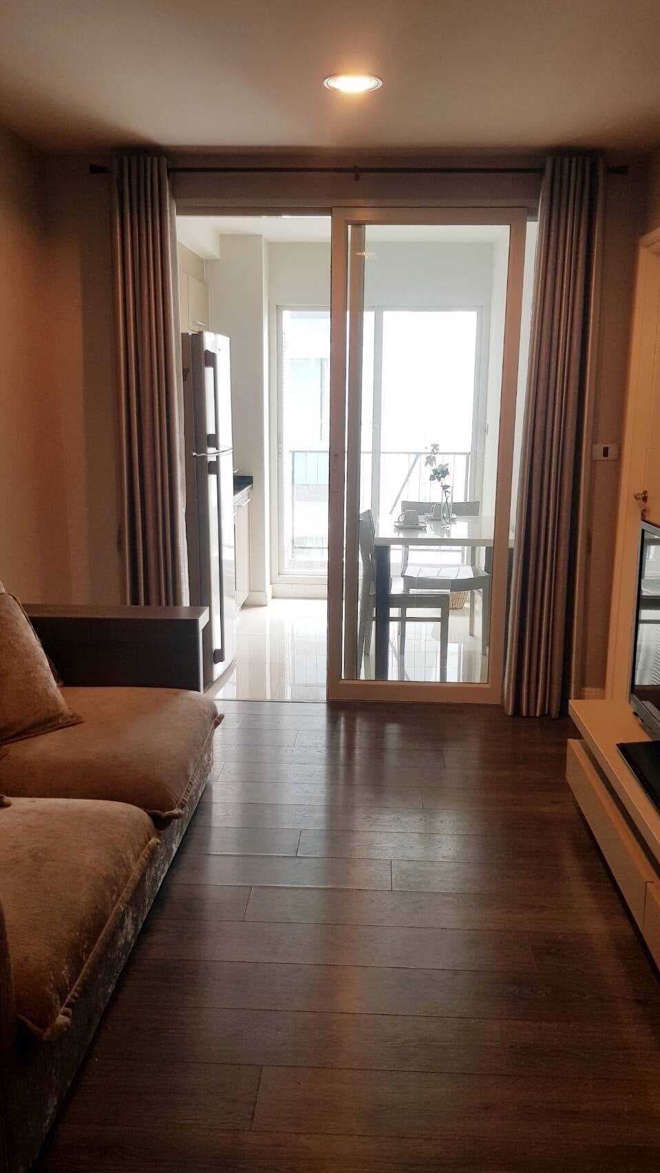 The Crest Sukhumvit 49