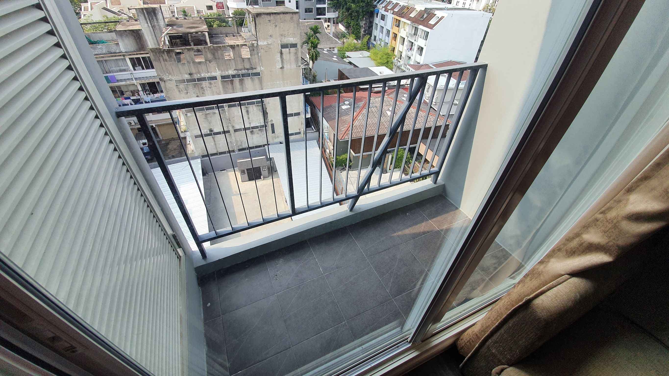 14350 – 601_terrace.jpg